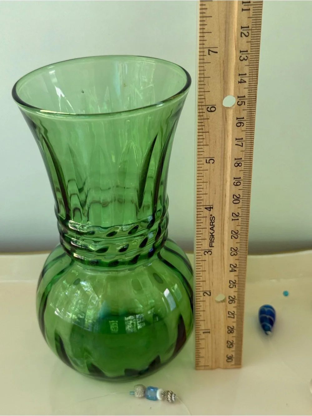 Vintage Anchor Hocking Green Glass Vase Rope and Swirl Design 6 1/2”